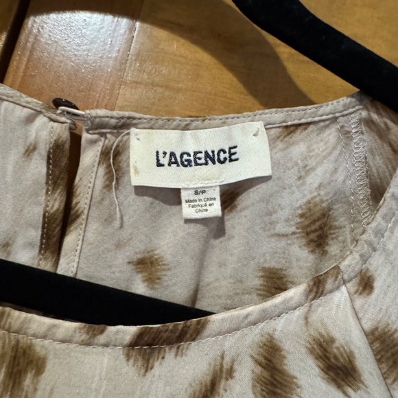 L’AGENCE Dylan Bell-Sleeve Silk Top Cheetah Print (Small) - Picture 7 of 10
